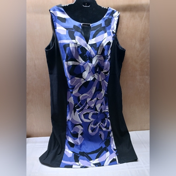 Dressbarn Sleeveless Dress Size 16/Stretch, black,purples/ 3/4 zip - Picture 1 of 11